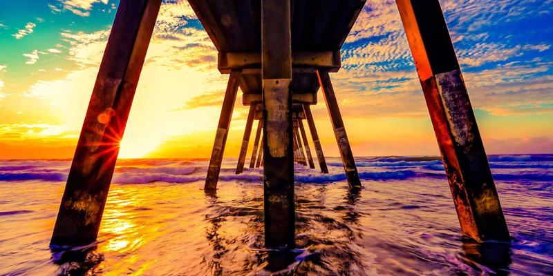 数据中心地产投资热潮：从Global Workspace到零售选址，数字基础设施的选址、电力与安全考量