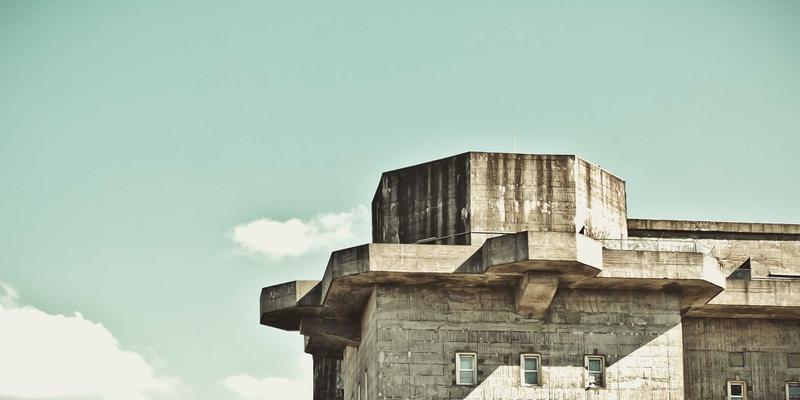 驾驭全球商业地产新格局：SQFT Global与现代化物业管理如何重塑全球工作空间